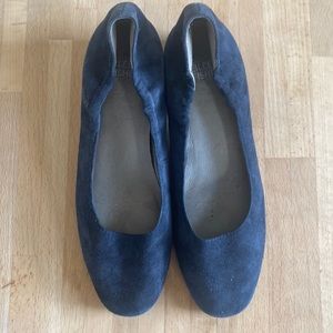 Eileen Fisher Low suede heels - Navy Blue